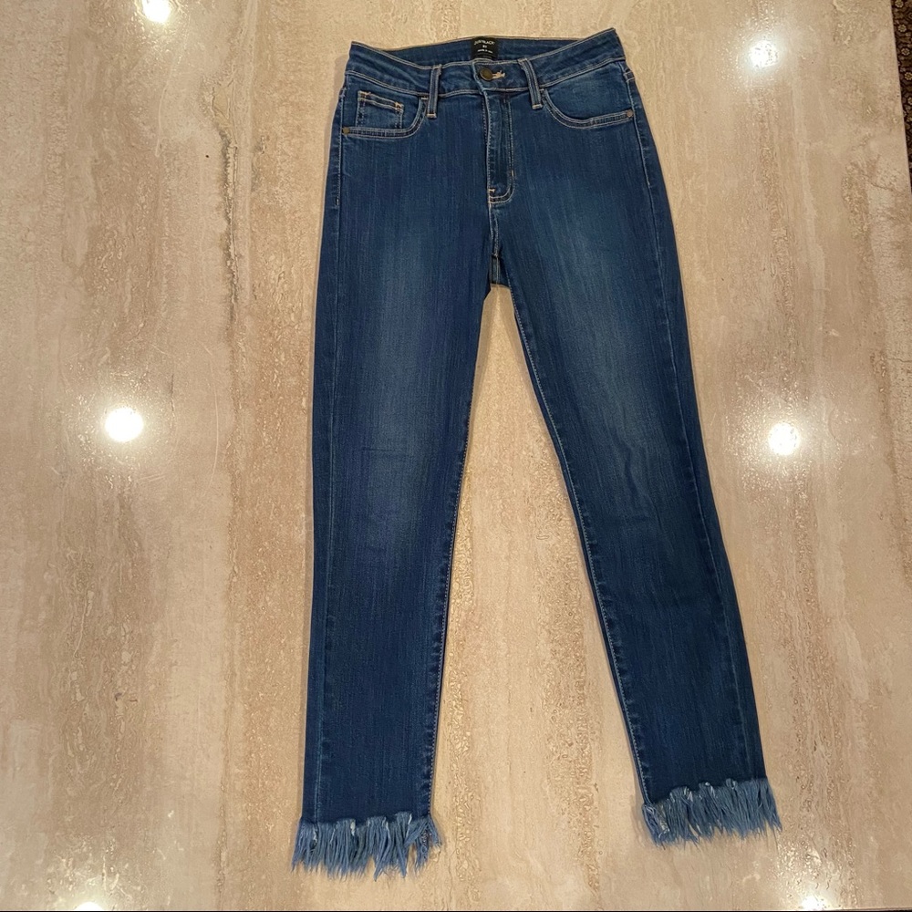Just Black Jeans. Preloved. Stretchy. Fringe bottom.